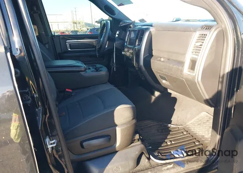 2021 Ram 1500 Classic Warlock 4X2 5'7 Box из США, поврежденный, VIN 1C6RR6LT4MS508298